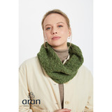 Aran Woollen Mills Infinity Cabled Ladies Scarf Green_10001