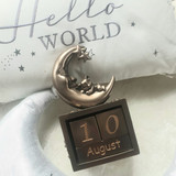 Genesis Moon and Teddy Calendar_10002