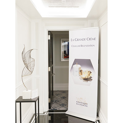 retractable banner stand