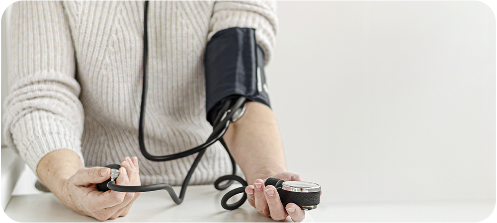 IMAGEN 2 Medición de Glucosa, Colesterol y Tensión en Farmacia Fulton