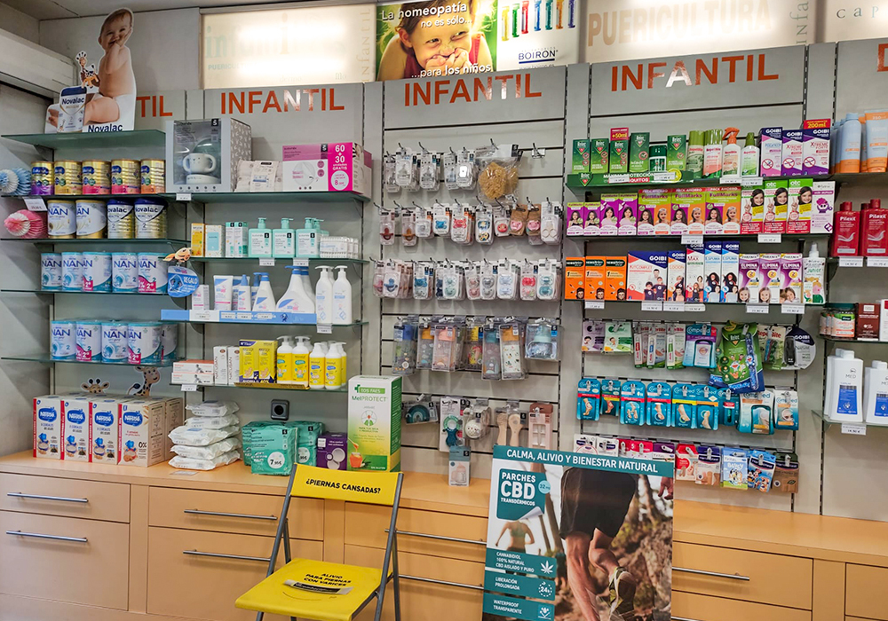 IMAGEN INTERIOR FARMACIA FULTON 3