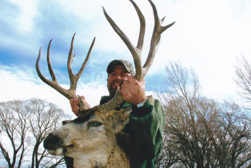 Wyoming easy hunt for trophy mule deer.