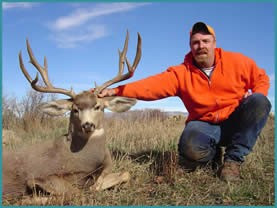 Wyoming mule deer hunt.