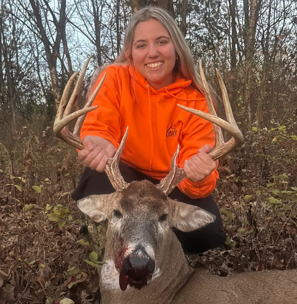 MO trophy whitetail.