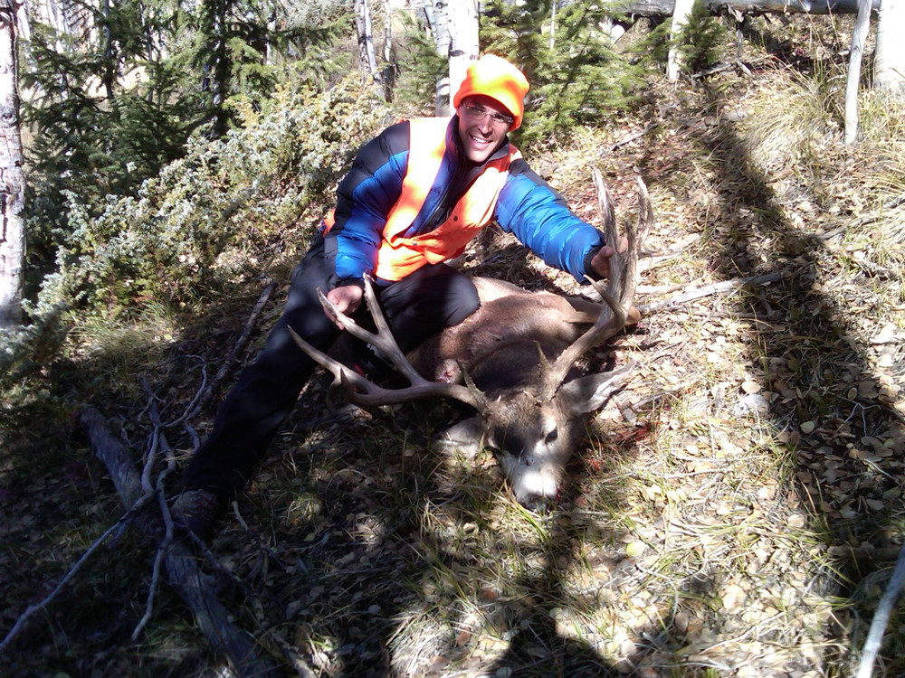 Pick a good guide for elk and deer hunting