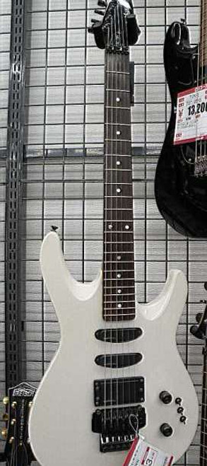 Used! WASHBURN KC-70V Guitar White