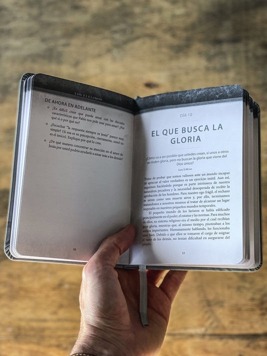 The Chosen - Libro Tres: 40 Días Con Jesús The Chosen - Libro Tres: 40 Días Con Jesús