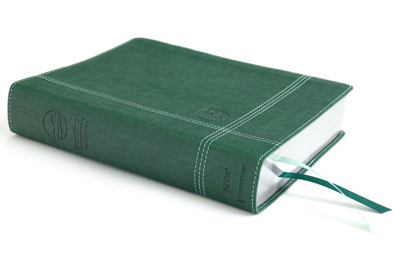 Rooted: The NIV Bible for Men, Leathersoft, Green, Comfort Print Rooted: The NIV Bible for Men, Leathersoft, Green, Comfort Print