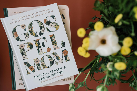 Gospel Mom: How to Make Biblical Decisions and Discover the Mom God Created You to Be Gospel Mom: How to Make Biblical Decisions and Discover the Mom God Created You to Be