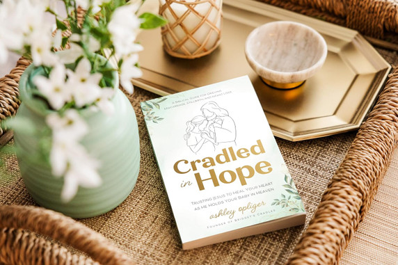 Cradled in Hope: Trusting Jesus to Heal Your Heart as He Holds Your Baby in Heaven Cradled in Hope: Trusting Jesus to Heal Your Heart as He Holds Your Baby in Heaven