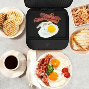 Sandwichera Compacta con Platos Hondos, Oster