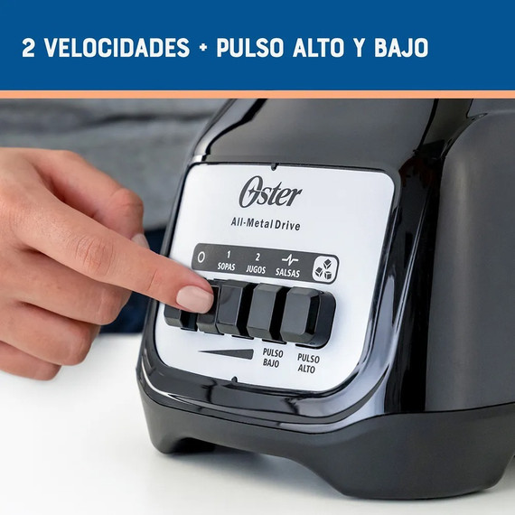 Licuadora 2 velocidades más pulso y vaso de vidrio, Oster, Negra