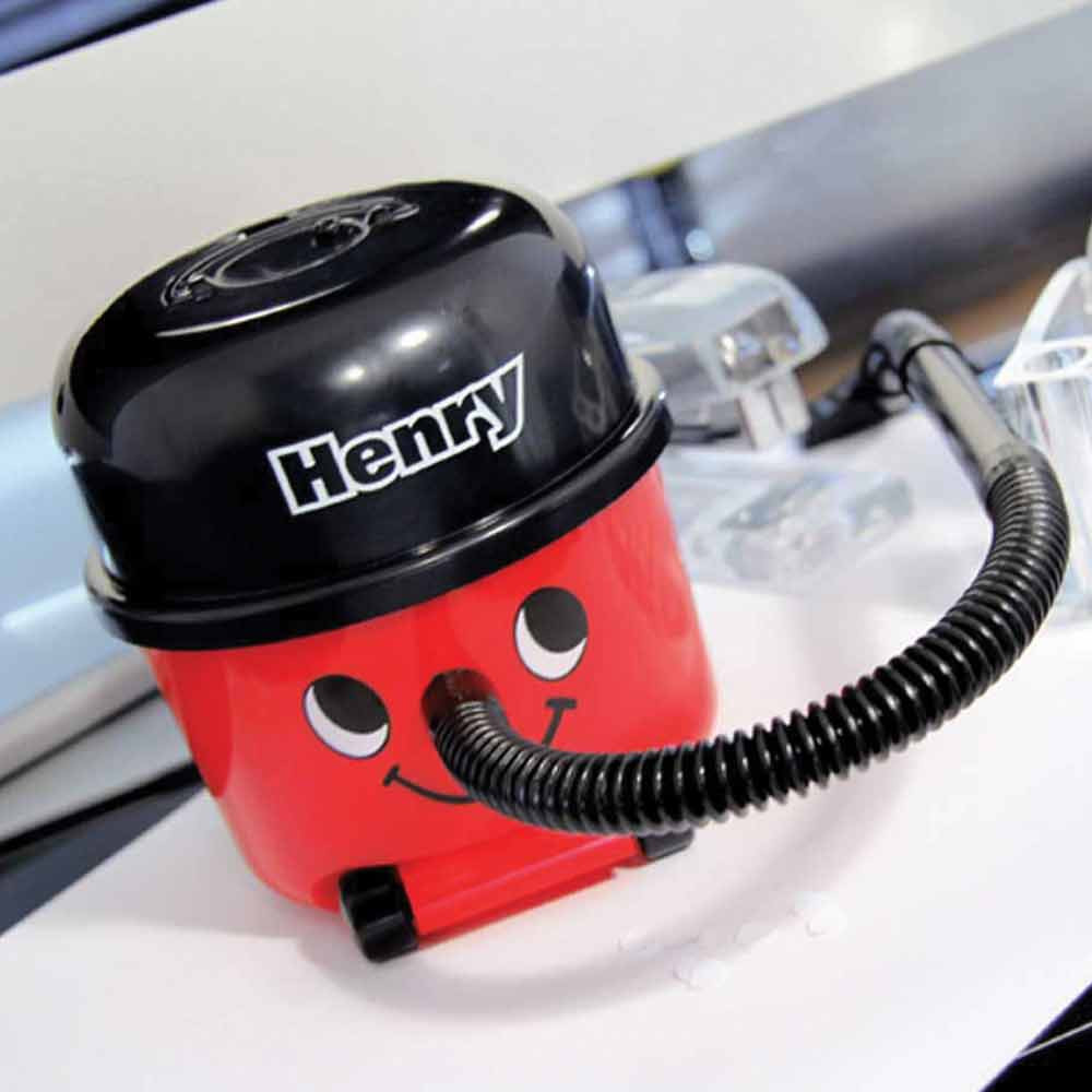 Henry Desk Vacuum