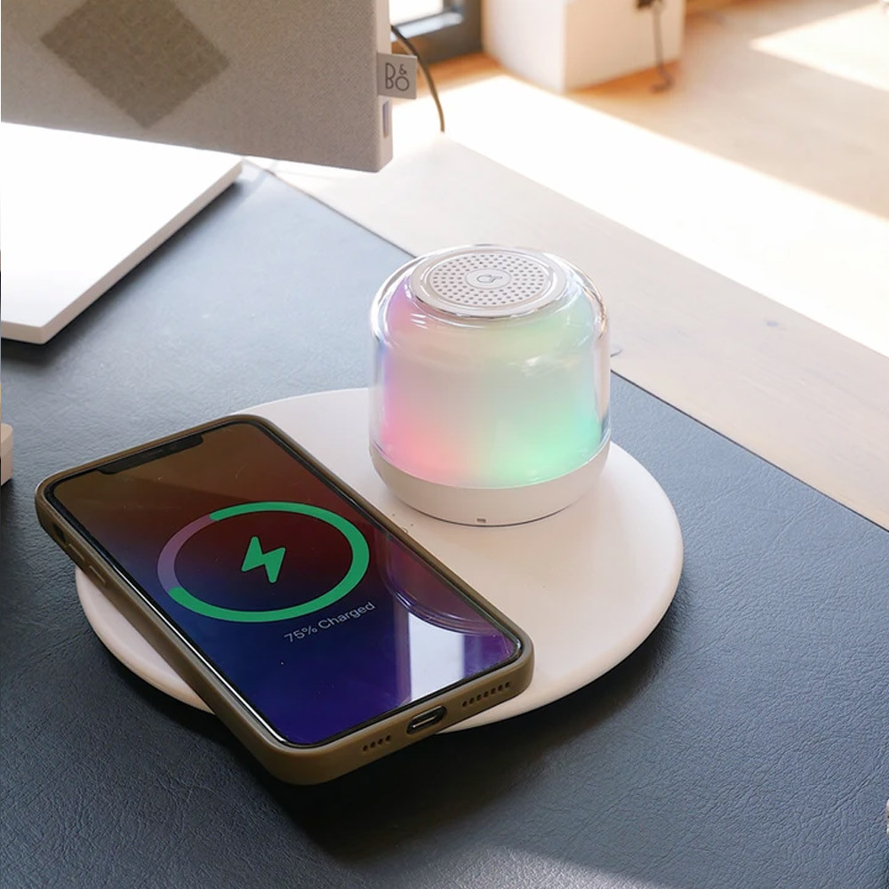 Steepletone Charge Play Wireless Charger & Bluetooth Speaker