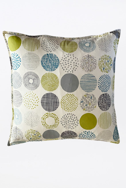 50cm Sq Cushion Cover | Large circles white