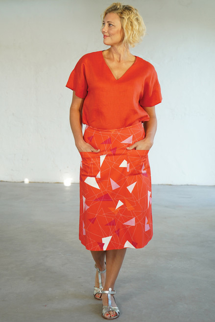 Full length front view with Elle Top Coral tucked