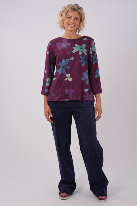 Jersey Lori top | Winter flowers wine