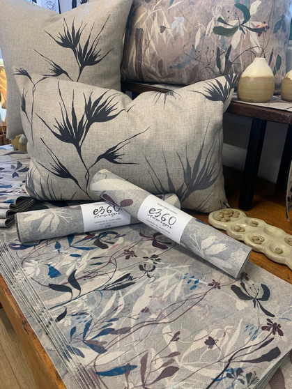 TABLE RUNNER - RIVER BANK