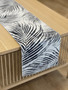 TABLE RUNNER - Palm Frond