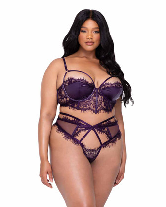 R-LI652Q, Plus Size Eyelash Lace and Faux Patent Leather Trim Long Line Bra Set By Roma