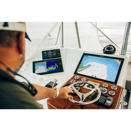 Raymarine Axiom XL 16 3D CHIRP MFD Bundle, RVX1000, GA200 GPS Antenna, RCR-SD Card Reader, Alarm Module, LightHouse Charts North America - Apollo Lighting
