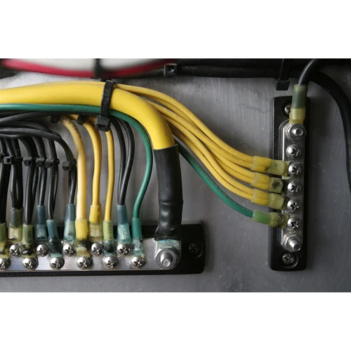 Blue Sea Systems MiniBus Common BusBar, 100A, 300V AC, 48V DC, Tin-Plated Copper Bus