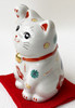 Maneki neko Kutani yaki ware Japanese lucky cat Sho Chiku Bai pattern Japan