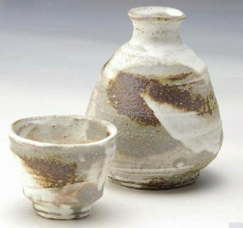 Shigaraki-yaki (信楽焼) | Rustic Japanese Stoneware from Shiga