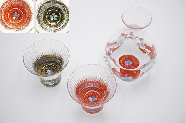 Japanese Sake bottle glass set Takaoka lacquerware Mother of pearl Gold