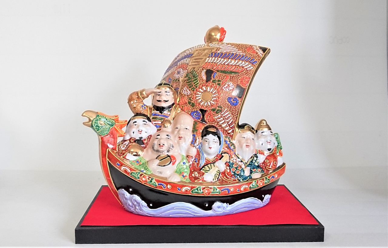 Kutani porcelain Shichifukujin Japanese doll Seven Deities of Good