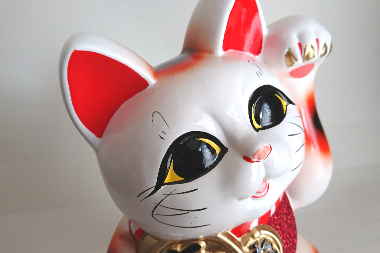 Maneki neko Japanese lucky cat 7