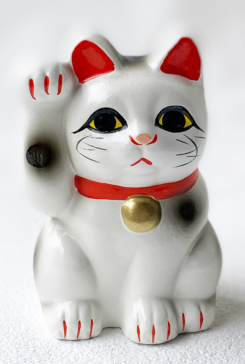 MANEKI NEKO Coinbank Japanese lucky cat TOKONAME yaki Right hand