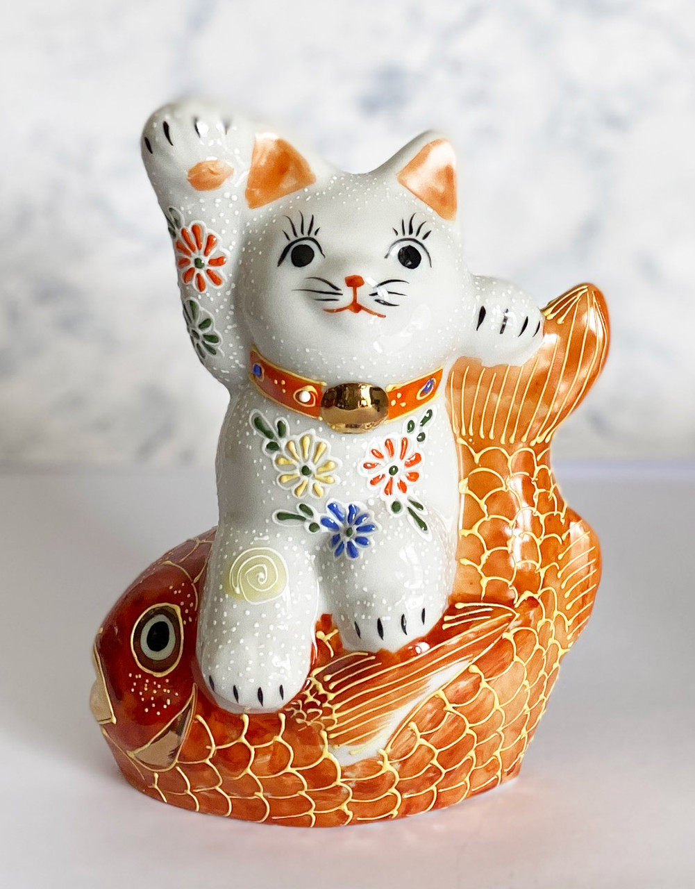 Blue and White Porcelain Good Luck Cat Figurine.