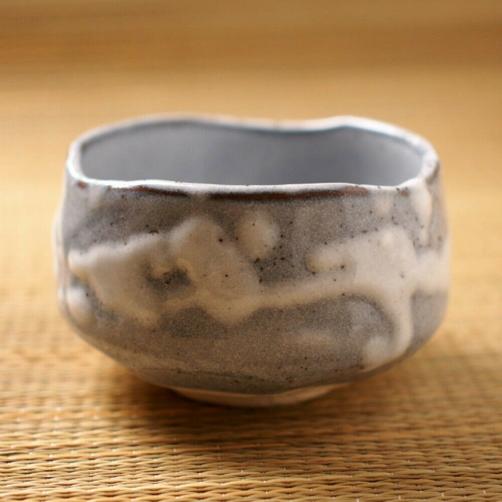 Chawan Japanische Matcha-Teeschale, Mino Yaki Keramik – Kirschblüten-Design, 476 Ml Fassungsvermögen, Handgefertigt In Japan