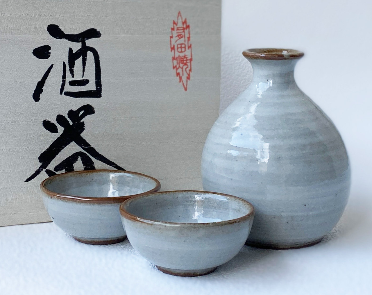 Arita yaki porcelain Sake Cup Bottle set Guinomi Tokkuri Karatsu