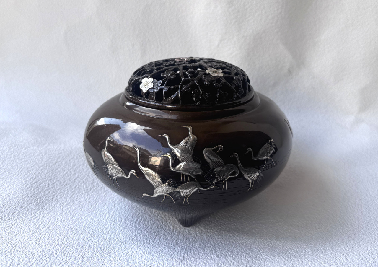 Koro Japanese Bronze Incense burner Takaoka Senba duru Crane motif