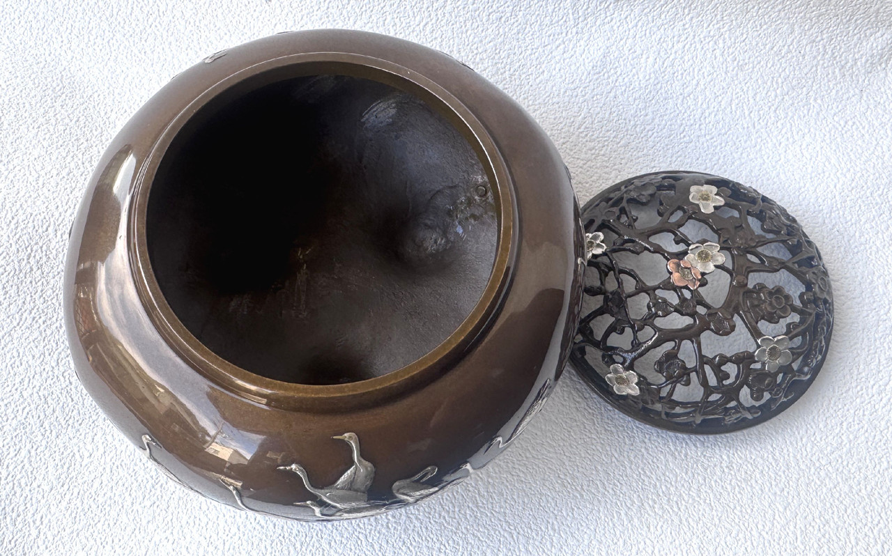 Koro Japanese Bronze Incense burner Takaoka Senba duru Crane motif