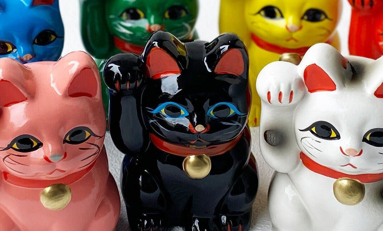 MANEKI NEKO Coinbank Japanese lucky cat TOKONAME yaki Right