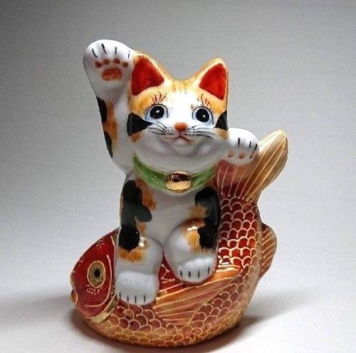 Japanese Maneki neko Lucky cat Kutani yaki Porcelain Tortoiseshell