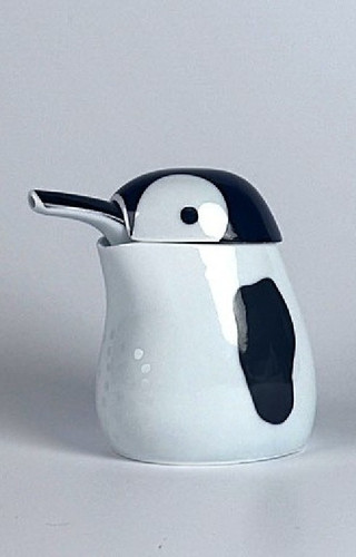 Penguin Japanese Soy sauce pot Arita ware porcelain Made in Japan