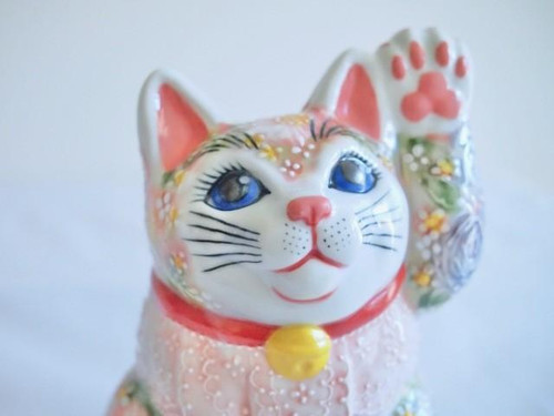 Kutani ware Maneki neko Japanese Lucky cat Underglaze Icchin floral mori Japan