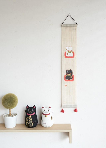 Kyoto Oiri DESIGN Hand-Dyed Linen Maneki neko Japanese Lucky cat Doll Black