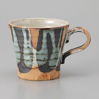 Mino ware Japanese Ceramic Mug Coffee cup Black Milky White Flowing Tokusa 350ml