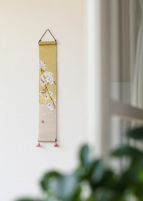 Kyoto Mini Tapestry Handpainted LinenGold-Leaf Mini Sakura in Full Bloom Japan