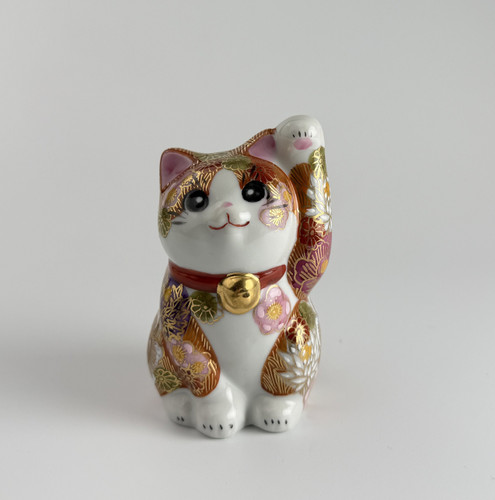 Maneki Neko Kutani yaki Japanese Lucky Cat Kin Hanazume Gold Flower Left Paw