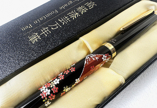 Maki-e Urushi Lacquer Makie Fountain Pen Yamanaka lacquer Mt.Fuji Cherry Japan-Red Fuji