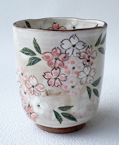 Yunomi Kyo Kiyomizu yaki Japanese pottery tea cup Hanakiko Cherry Flower Japan
