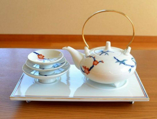 Arita yaki ware Japanese OTOSO SAKE serve set sakazuki choshi Shocikubai Japan
