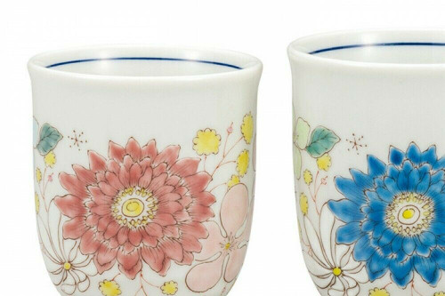 Pair Yunomi Kutani yaki ware Japanese green tea cup Hana hana Flower Japan