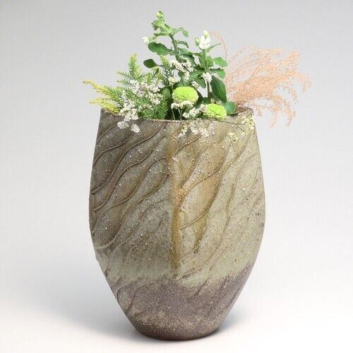 Shigaraki yaki ware Japanese flower pot vase unique style